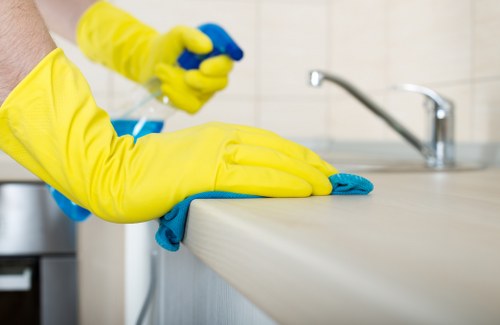 Customer responsibilities and service standards for carpet cleaning